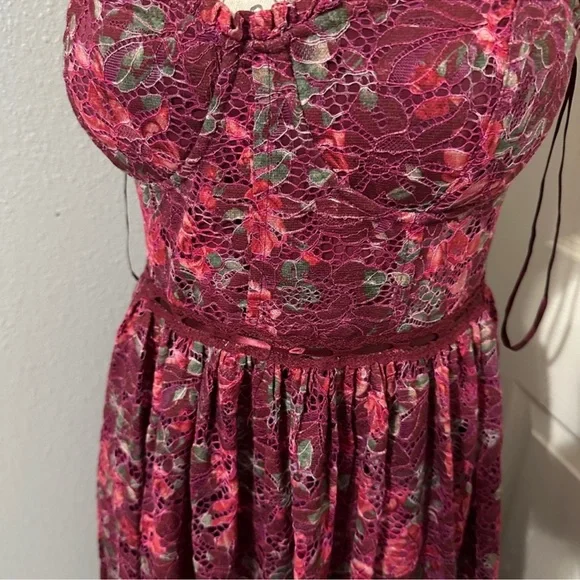 Altar’d State Liora Floral Maxi Dress Burgundy Lace Floral Corset Ribbon SZ XS - Picture 6 of 11